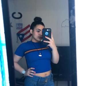 Meet your Posher, Yanice